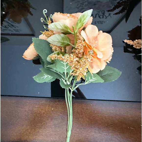 Faux Tangerine Flowers - Picture 2 of 2